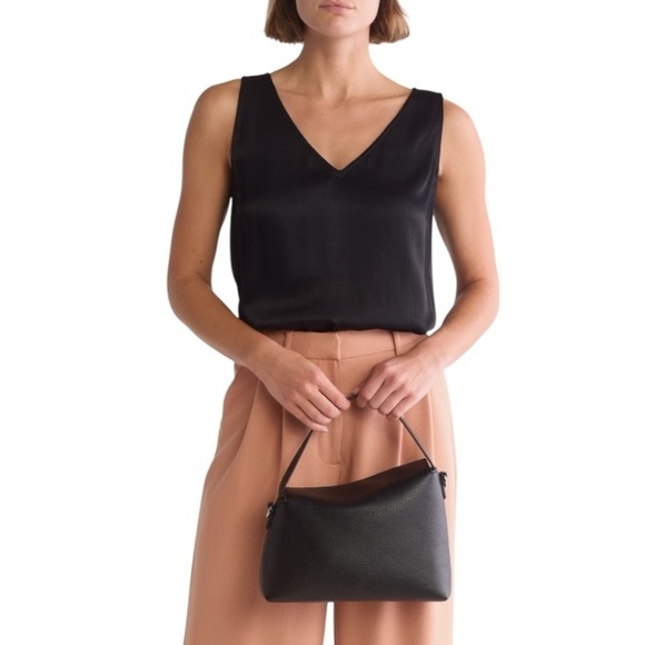 NWOT BCBGMAXAZRIA Women's Black Slouchy Faux Leather Shoulder Bag in black - Picture 6 of 6